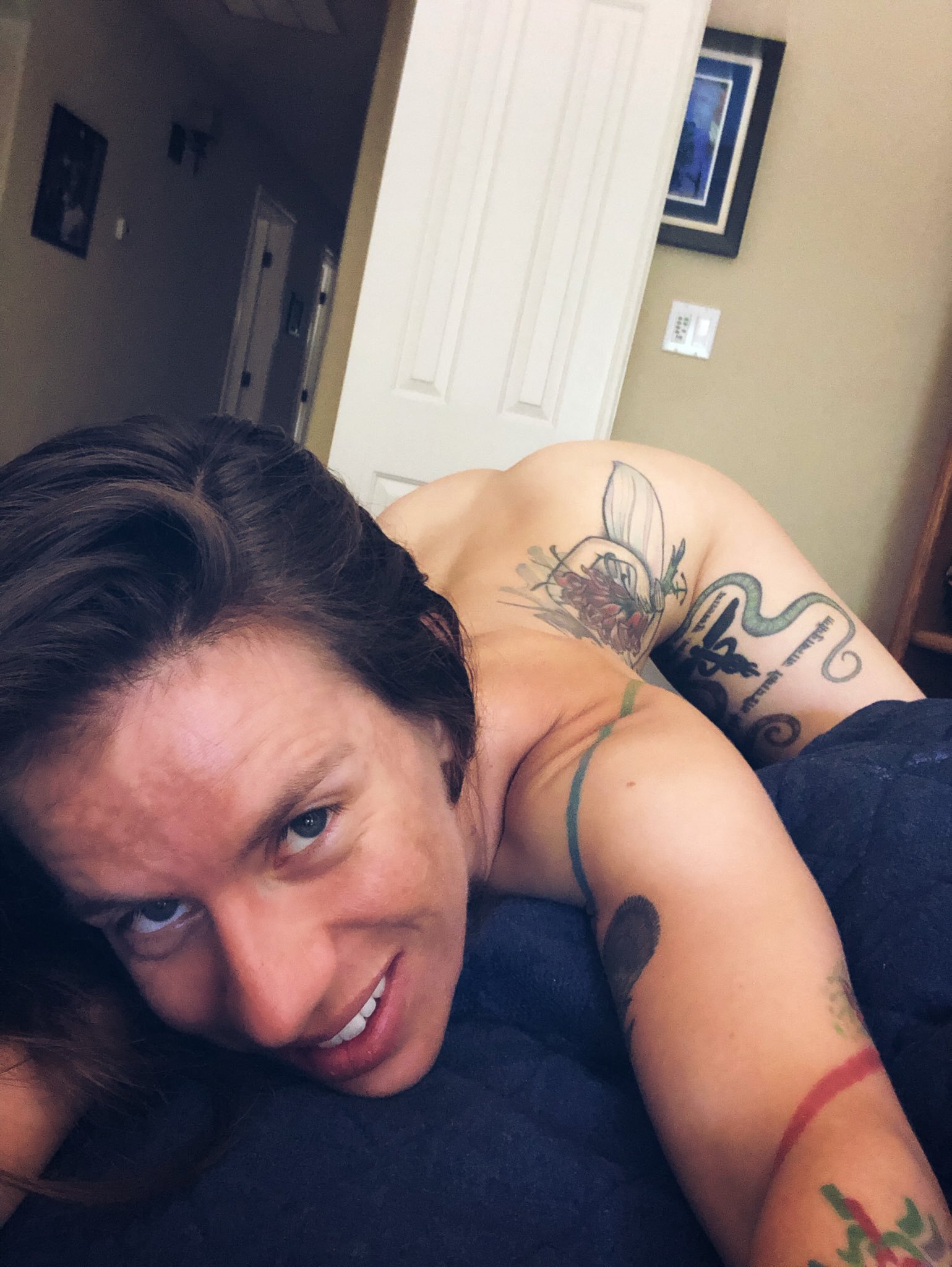 Member’s Wife MaryLou – Unplanned Gangbang